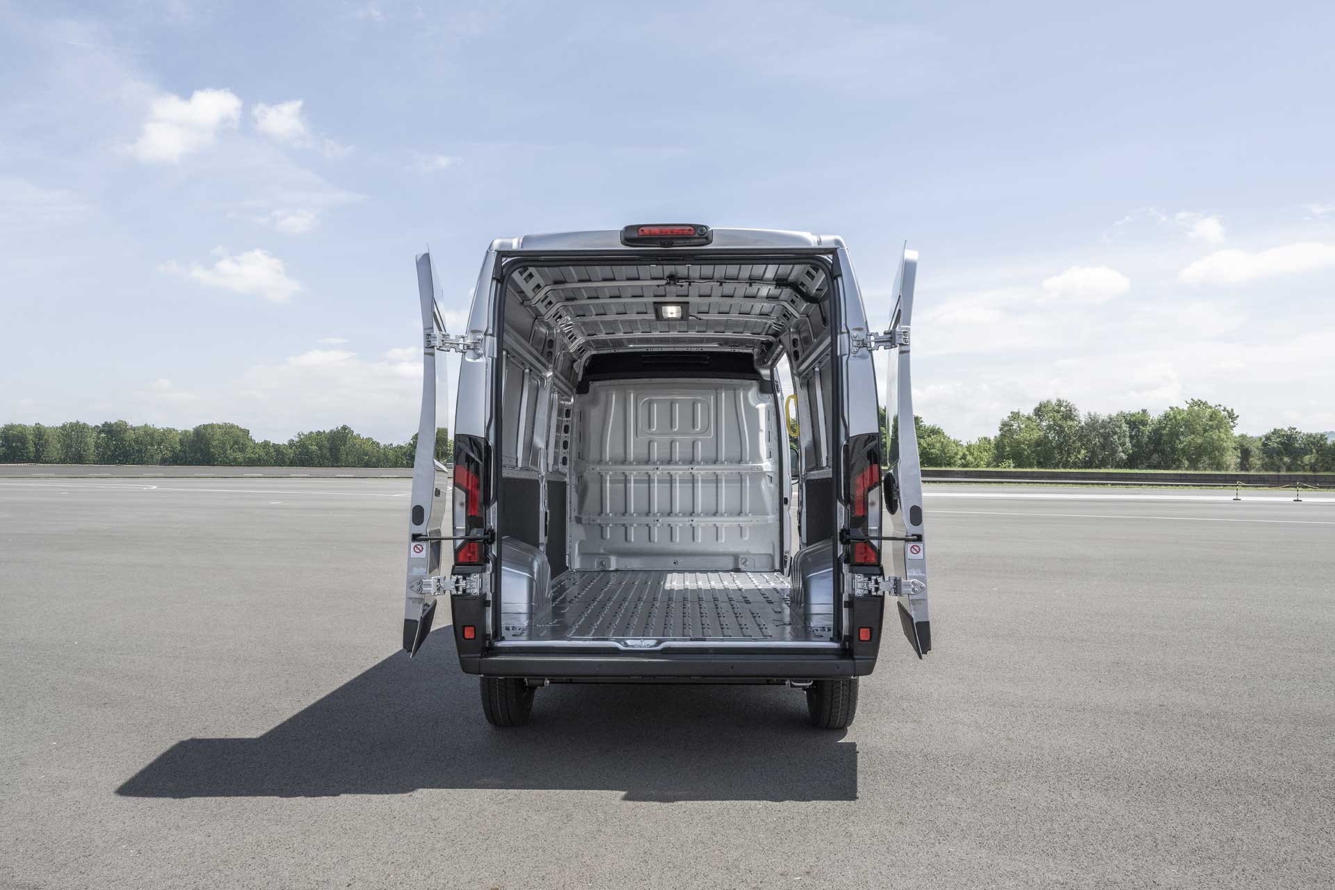 cardcarousel2-card3-eSuperJolly